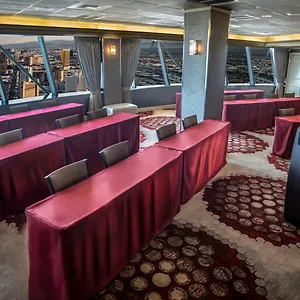 *** Resort The Strat Hotel, Casino & Tower USA